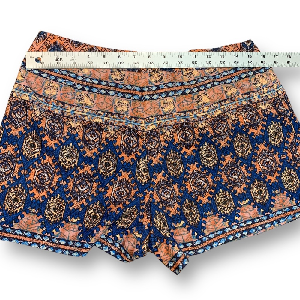 Forever 21 Women's Shorts Size:M Blue Pink Tribal Print - Picture 8 of 14